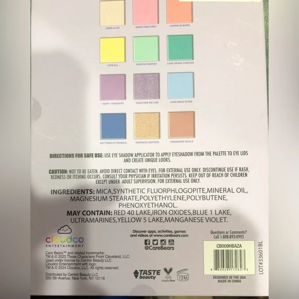 Care‎ Bears 12 piece eyeshadow palette book with mirror new